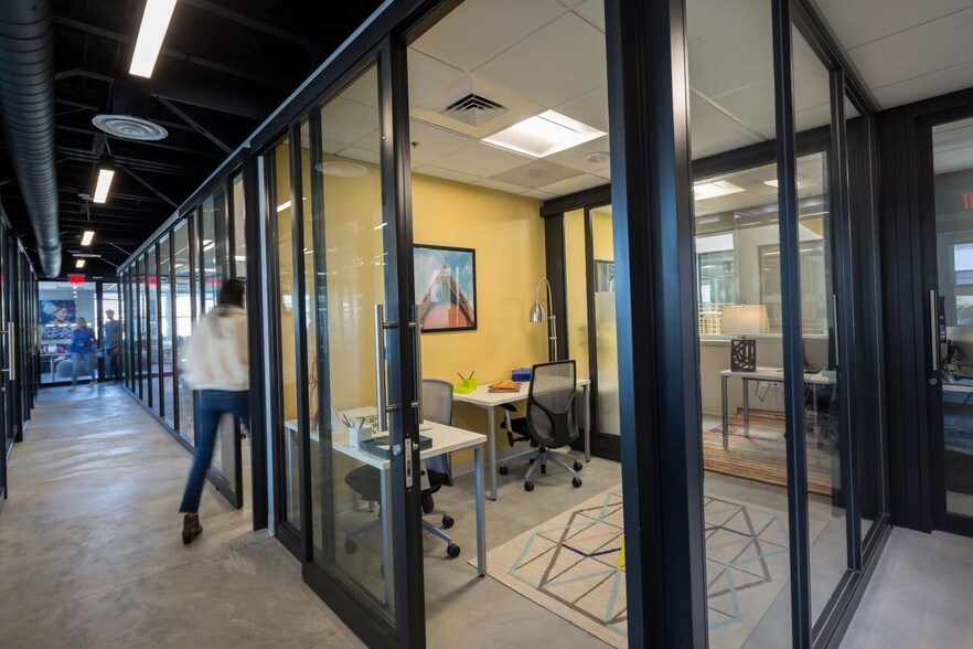 More Photos Of 1900 Reston Metro Plz, Reston Coworking Space