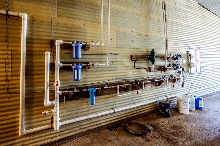 More Photos Of 3585 AN County Road 2701, Tennessee Colony Specialty For Sale