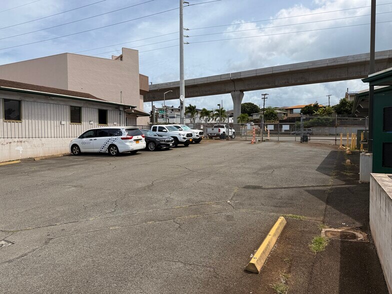 More Photos Of , Pearl City Unknown For Sale