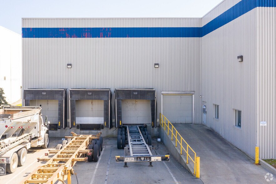 More Photos Of 880 Cliveden Ave, Delta Manufacturing For Lease