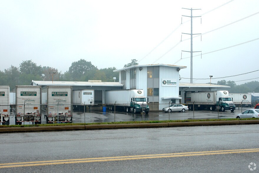 More Photos Of 1730 N State St, Girard Truck Terminal For Sale