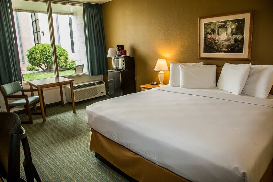 More Photos Of 1340 21st Ave S, Fargo Hotel For Sale