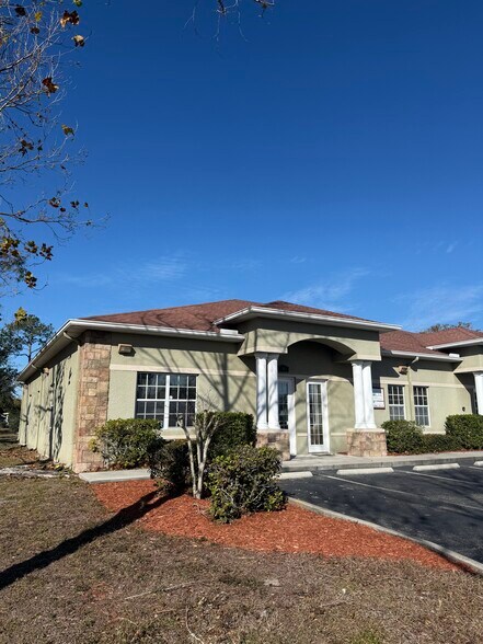 More Photos Of 2505-2511 Seven Springs Blvd, New Port Richey Office For Sale