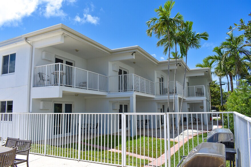 More Photos Of 3204 SE 10th St, Pompano Beach Apartments For Sale