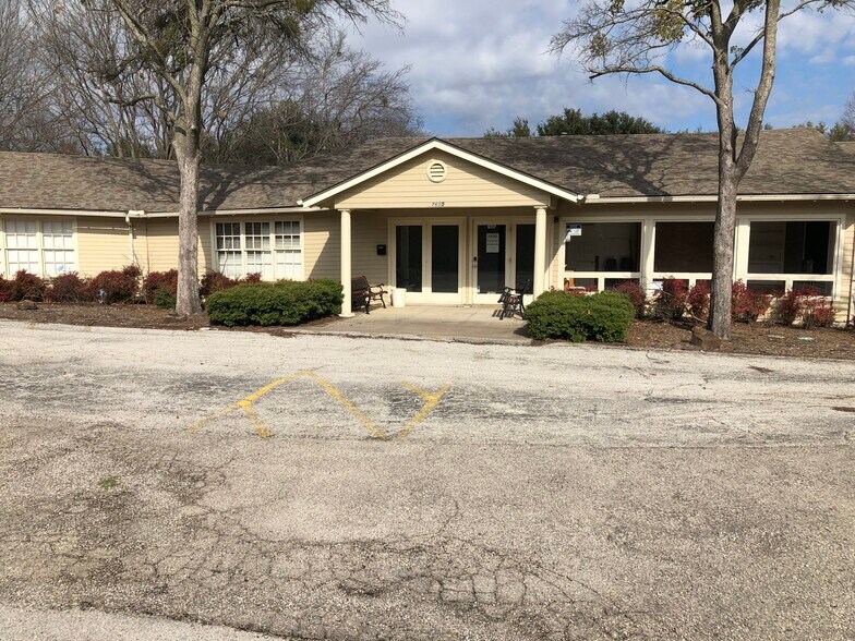 More Photos Of 7605 Virginia Pkwy, McKinney Office For Sale