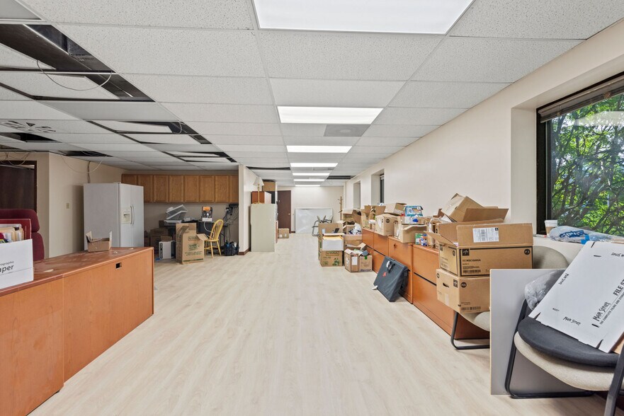 More Photos Of 6000 Fashion Blvd, Salt Lake City Office For Sale