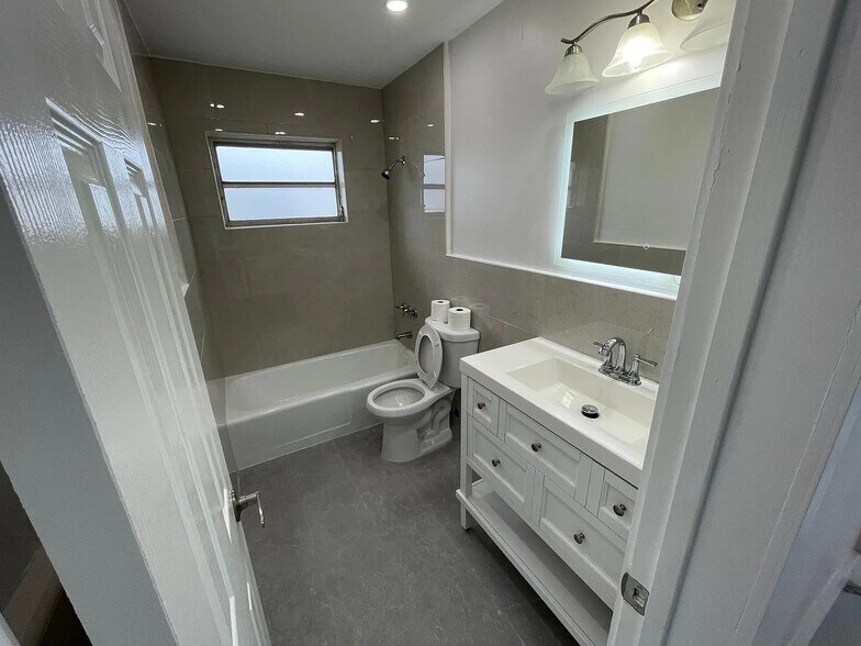 More Photos Of 2014 SW 3rd St, Miami Apartments For Sale