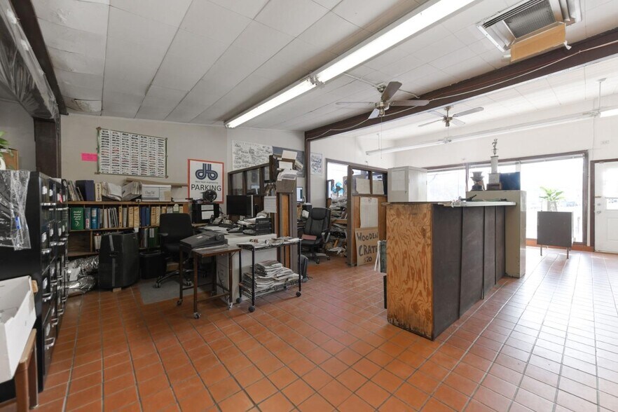 More Photos Of 612 E Saint Charles St, San Andreas Medical For Sale