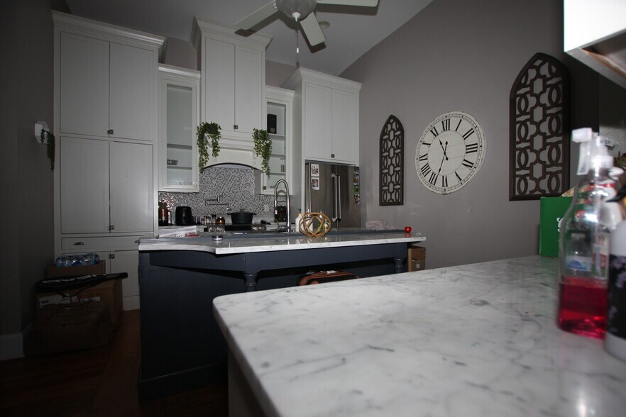 More Photos Of 130 Broad St, Rome Office For Sale