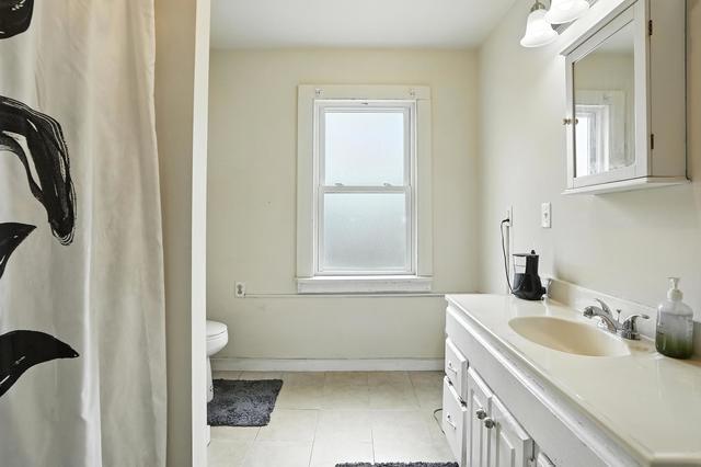 More Photos Of 605 Reed St, Beecher Office For Sale