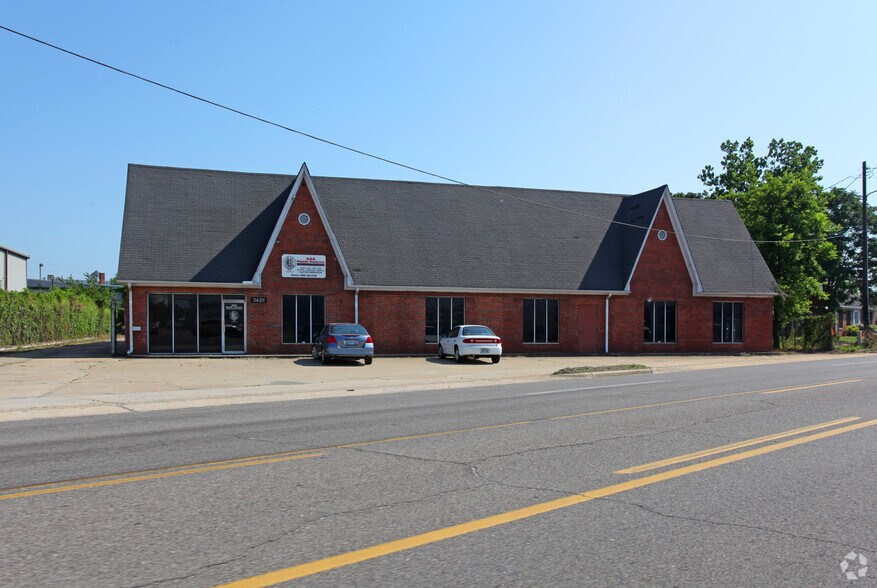 More Photos Of 3425 Messer Airport Hwy, Birmingham Warehouse For Sale
