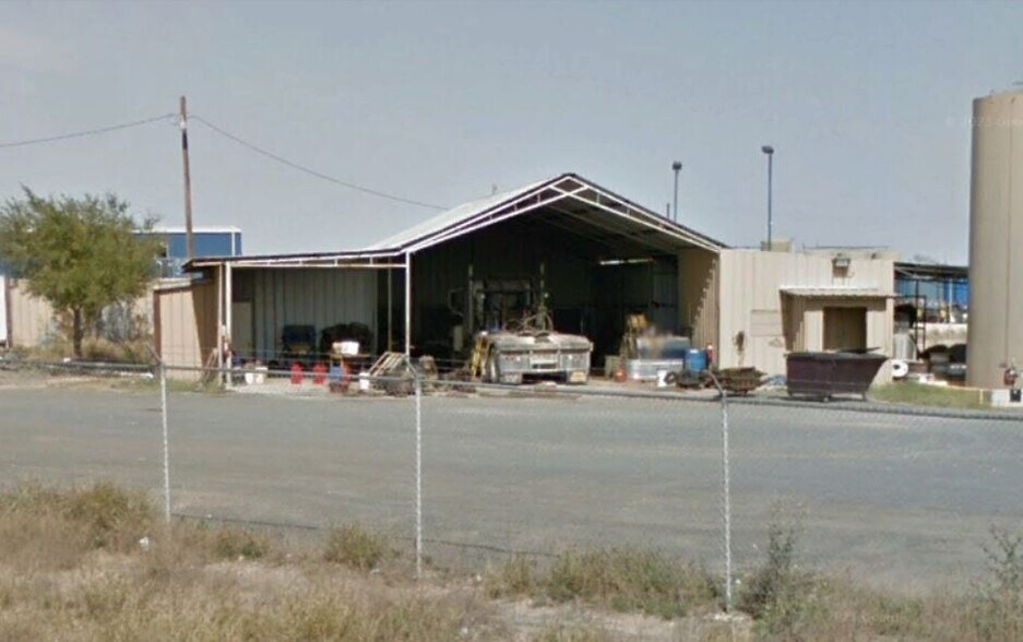 More Photos Of 2075 FM 186, Carrizo Springs Truck Terminal For Sale