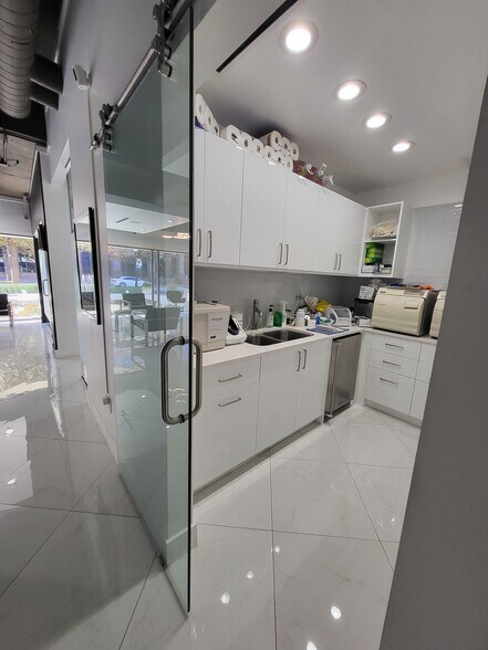 More Photos Of 1421 NE Peachtree St, Atlanta Multifamily For Sale