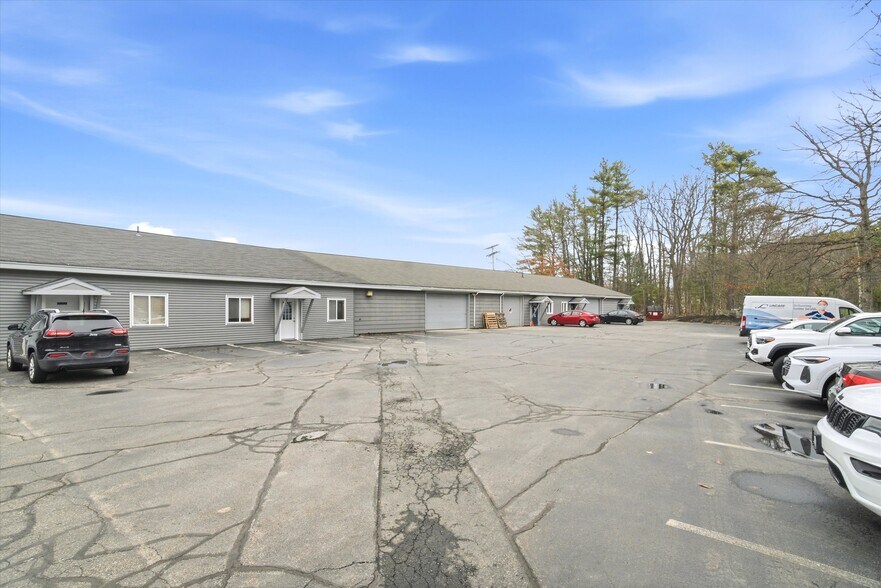 More Photos Of 8 Chestnut Dr, Bedford Office For Sale