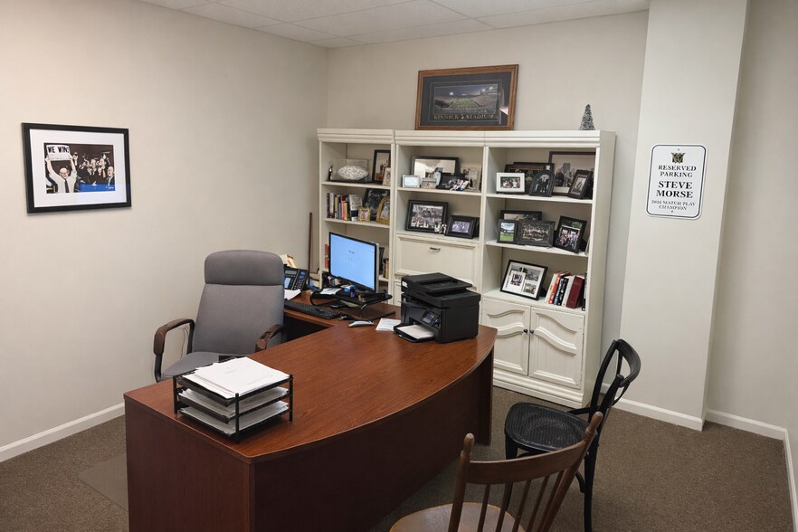 More Photos Of 7320 S Madison St, Willowbrook Flex For Sale