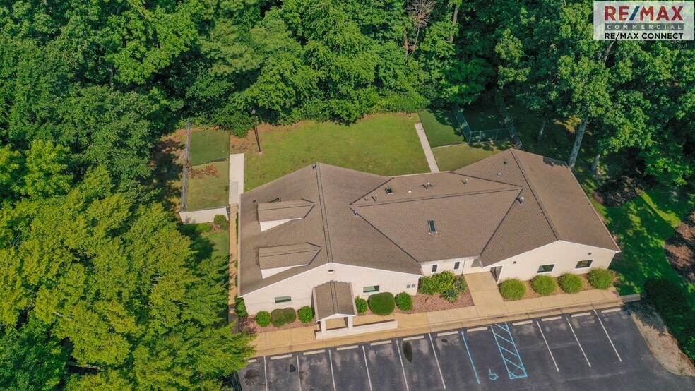 More Photos Of 3440 Hampton Hwy, Yorktown Office For Lease
