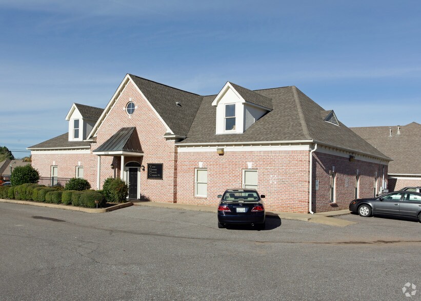 Primary Photo Of 1316 Hardwood Trl, Cordova Office For Lease