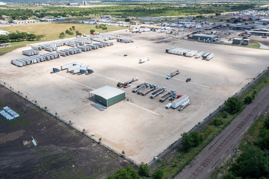 More Photos Of 9598 Lynwood St, Fort Worth Land For Lease