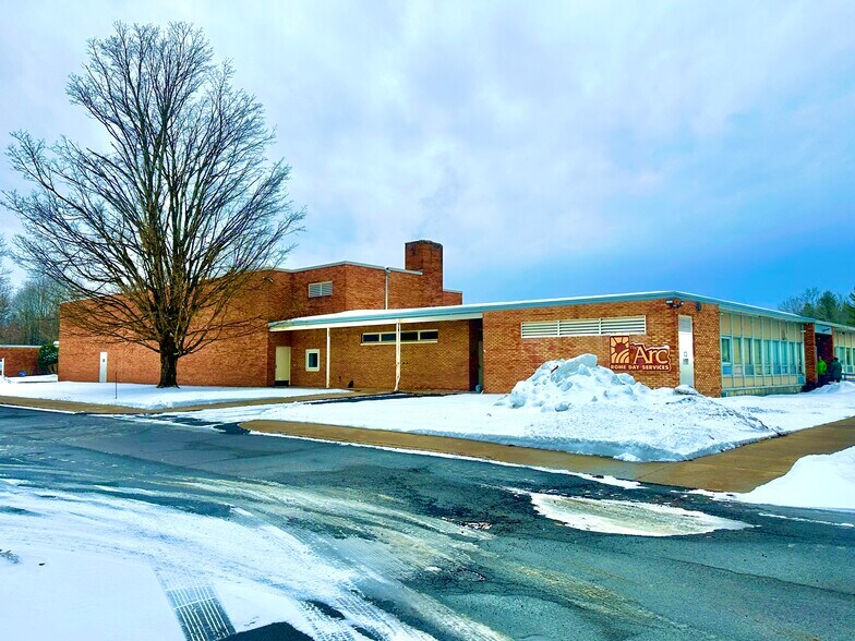 Primary Photo Of 8163 Gore Rd, Rome Office For Sale