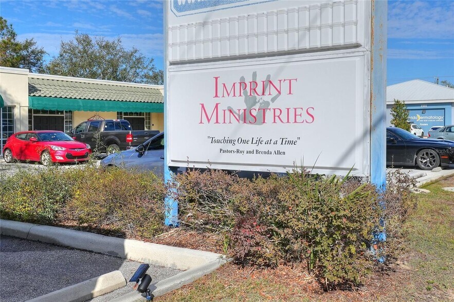 More Photos Of 1503 6th St SE, Winter Haven Storefront Retail Office For Sale