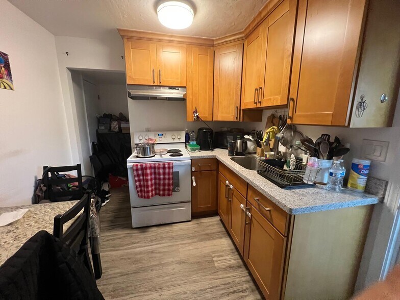 More Photos Of 2360 Mammoth Dr, San Jose Apartments For Sale