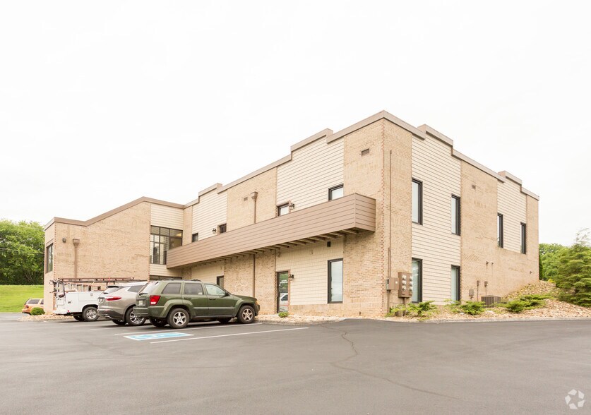 More Photos Of 1117-1137 E Lamar Alexander Pky, Maryville Medical For Lease