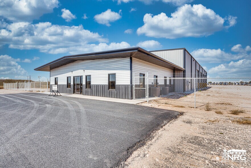 More Photos Of 10318 W COUNTY ROAD 157, MIDLAND, TX 79706, Midland Warehouse For Lease