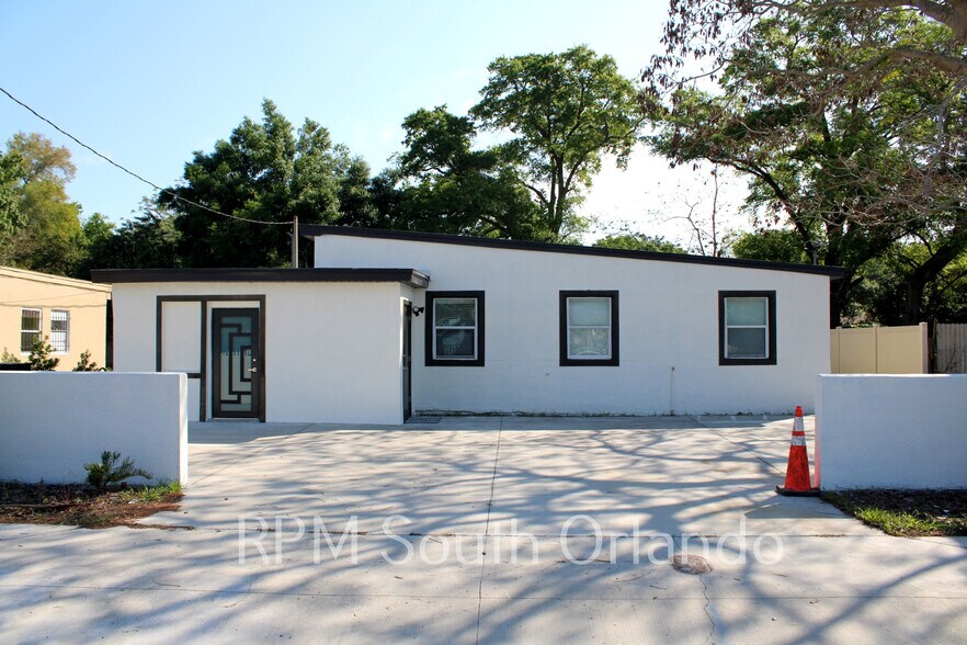 Primary Photo Of 1245 N Pine Hills Rd, Orlando Office Residential For Lease