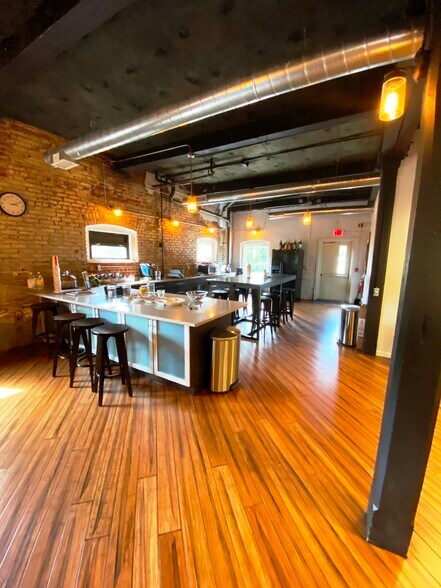 More Photos Of 287 S Main St, Lambertville Office For Lease