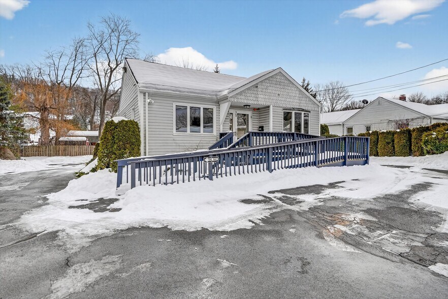 More Photos Of 75 Ramapo Rd, Garnerville Office For Sale