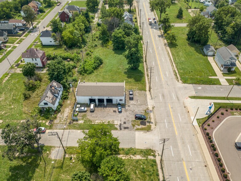 More Photos Of 5788 Van Dyke St, Detroit Auto Repair For Sale