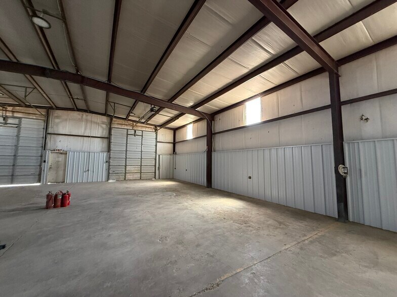 More Photos Of 3315 E State Highway 158, Midland Warehouse For Lease