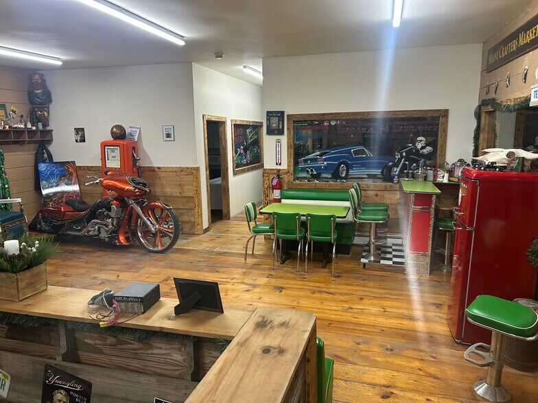 More Photos Of US Route 1 Atlantic Highway, Edgecomb Light Manufacturing For Sale