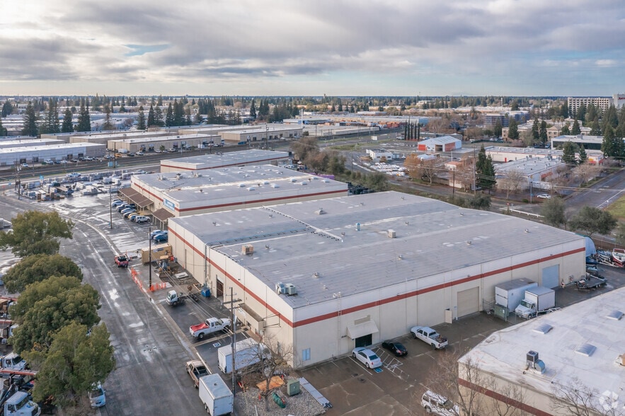 More Photos Of 2540 Grennan Ct, Rancho Cordova Warehouse For Lease