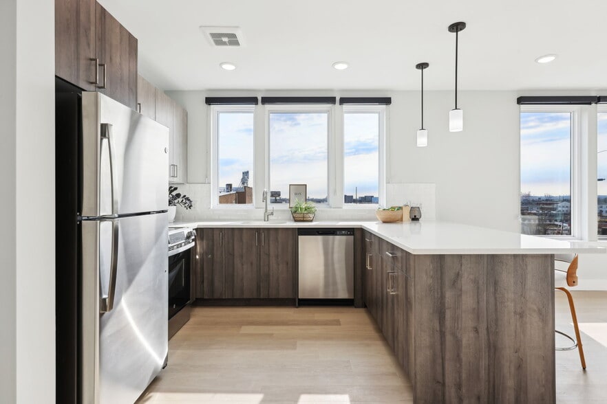 More Photos Of 64-68 Emmet St, Newark Apartments For Lease