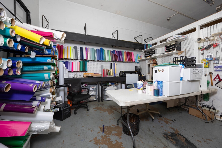 More Photos Of 319 E Howard St, Live Oak Storefront Retail Office For Sale