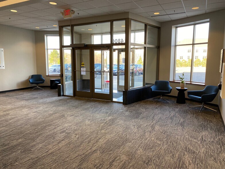 More Photos Of 4800 Olson Memorial Hwy, Golden Valley Office For Lease