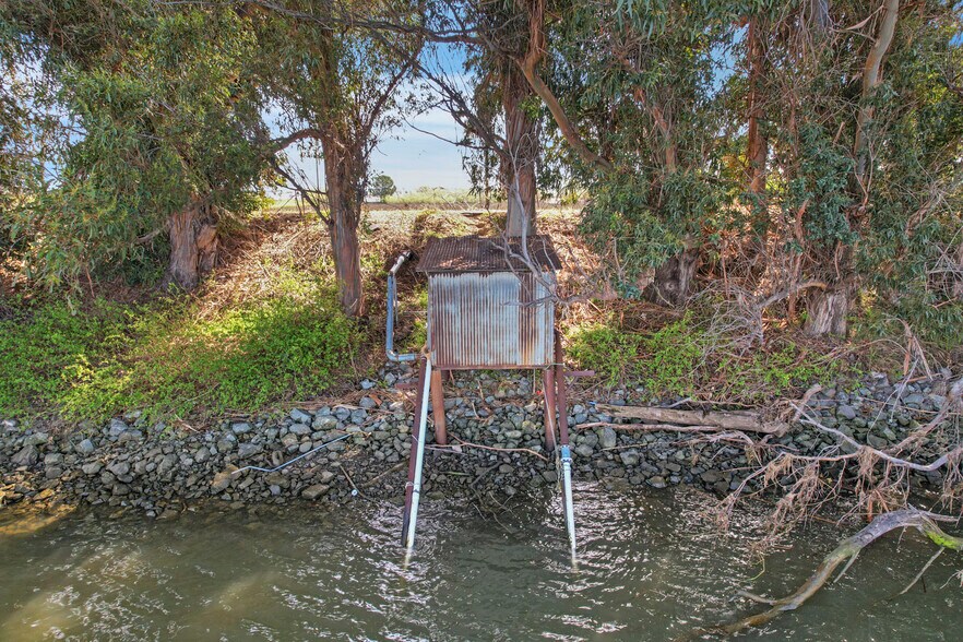 More Photos Of 16550 River Road, Isleton Land For Sale