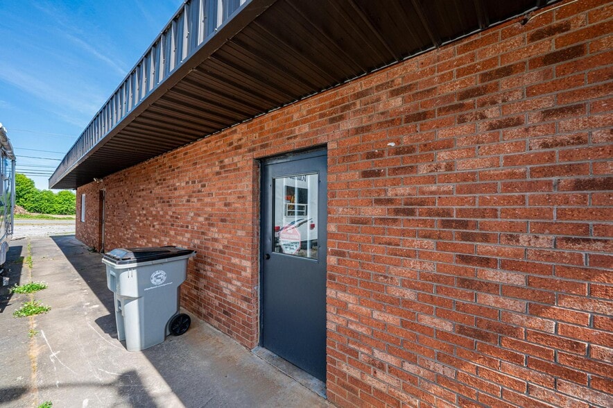 More Photos Of 304 Virginia St SW, Lenoir Storefront Retail Office For Sale