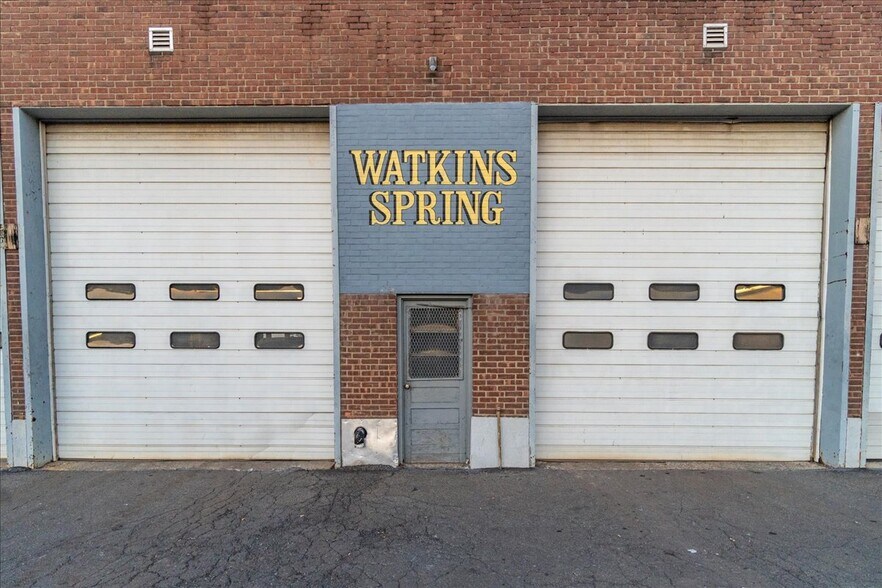 More Photos Of 368 Central Ave, Albany Auto Repair For Sale