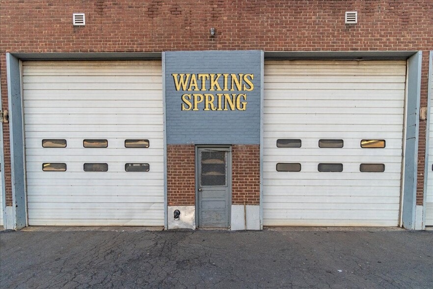 More Photos Of 368 Central Ave, Albany Auto Repair For Sale