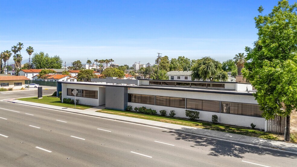 More Photos Of 2105 24th St, Bakersfield Medical For Sale
