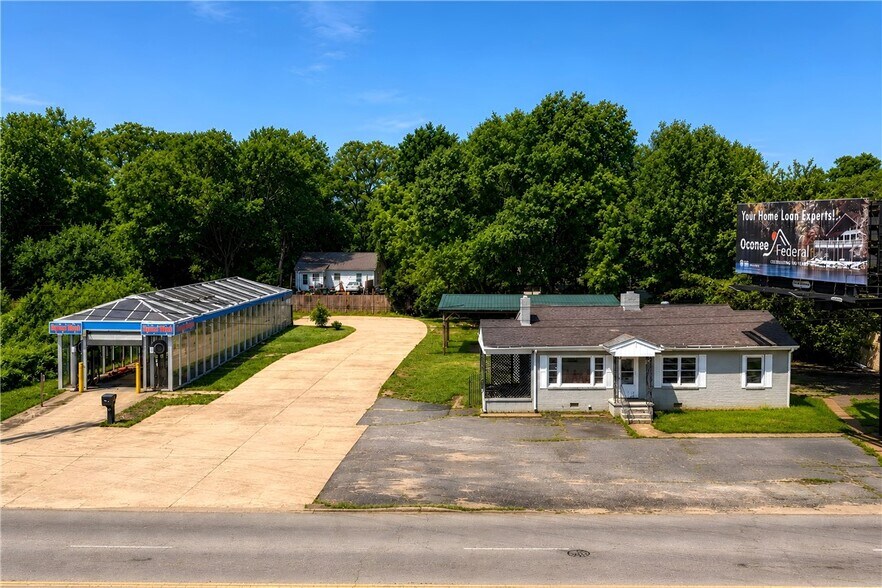 More Photos Of 1469 Blue Ridge Blvd, Seneca Carwash For Sale