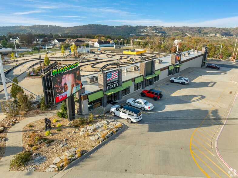 More Photos Of 3608 W 76 Country Blvd, Branson Amusement Park For Sale
