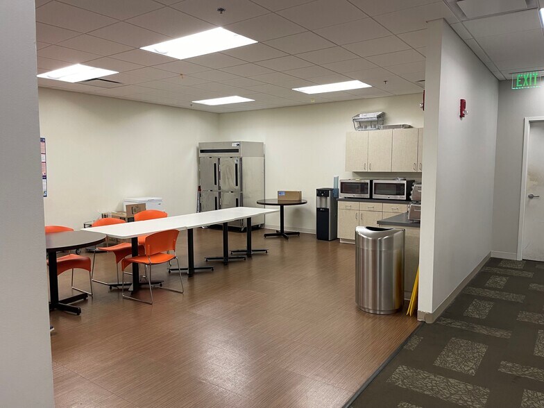 More Photos Of 950 22nd St N, Birmingham Office For Sale