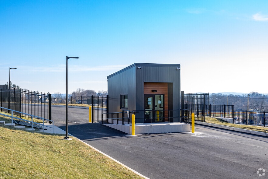 More Photos Of 175 Cesanek Rd, Northampton Warehouse For Lease