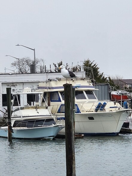 More Photos Of 377 Woodcleft Ave, Freeport Storefront Retail Residential For Sale