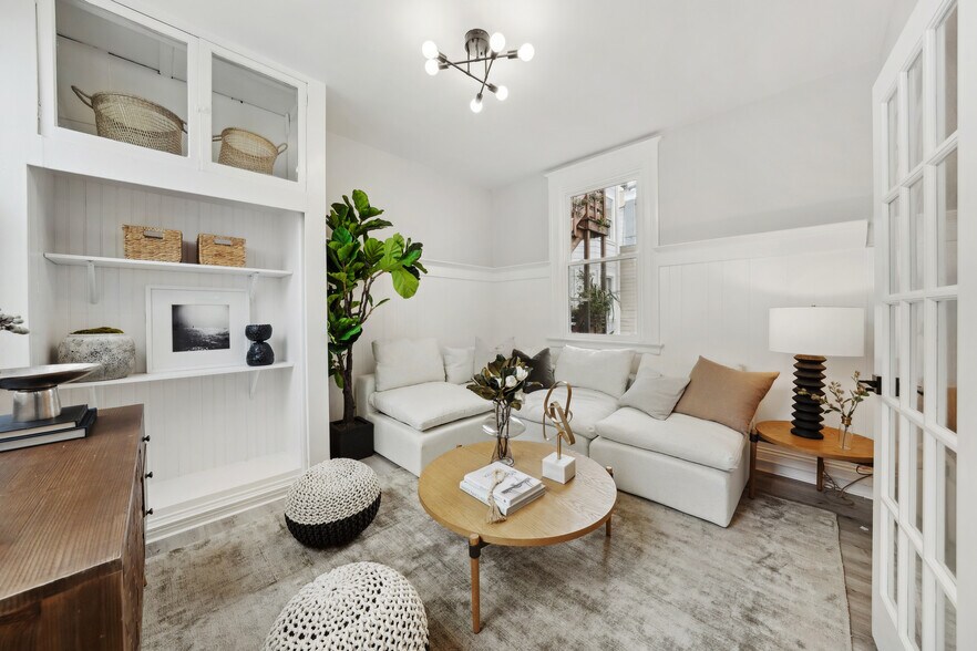 More Photos Of 17-19 Card Aly, San Francisco Apartments For Sale