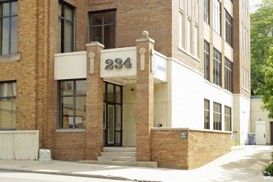 More Photos Of 234 Division Ave NE, Grand Rapids Medical For Lease