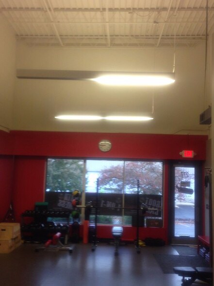 More Photos Of 221-321 Sunset Park Dr, Herndon Flex For Sale